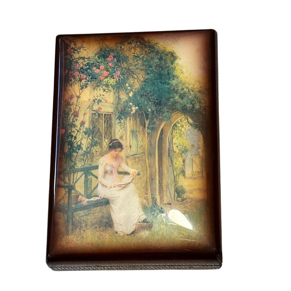 Vintage Bohme‎ music box made in Germany. The print on it is "Poetry".